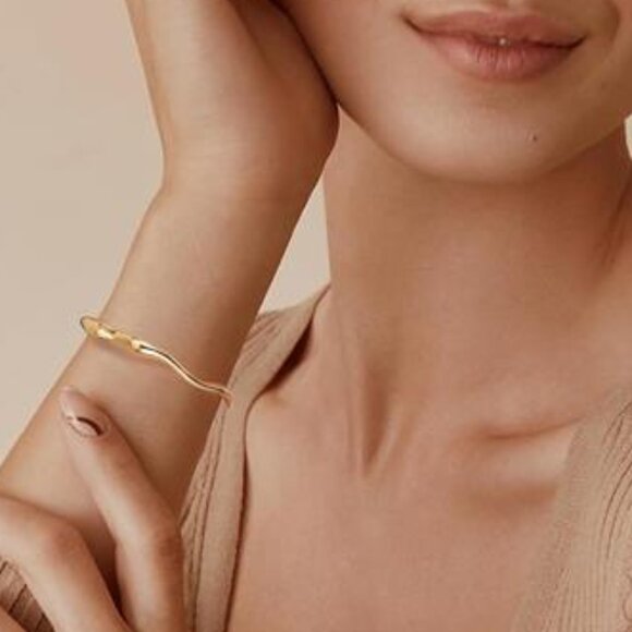 18K Gold Plated Cuff Bracelets for Women Open Adjustable Gold Cuff Bangle - Picture 4 of 5